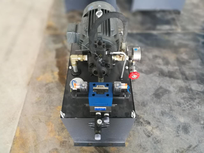 塑料機(ji)械液壓系統